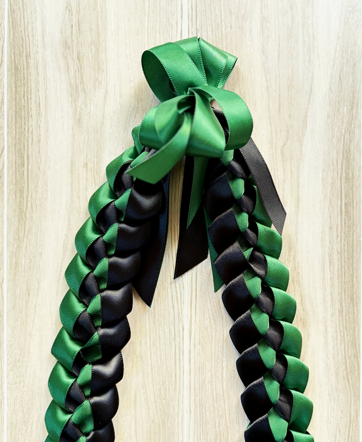 Forest Green and Black 5/8-inch Ribbon Lei