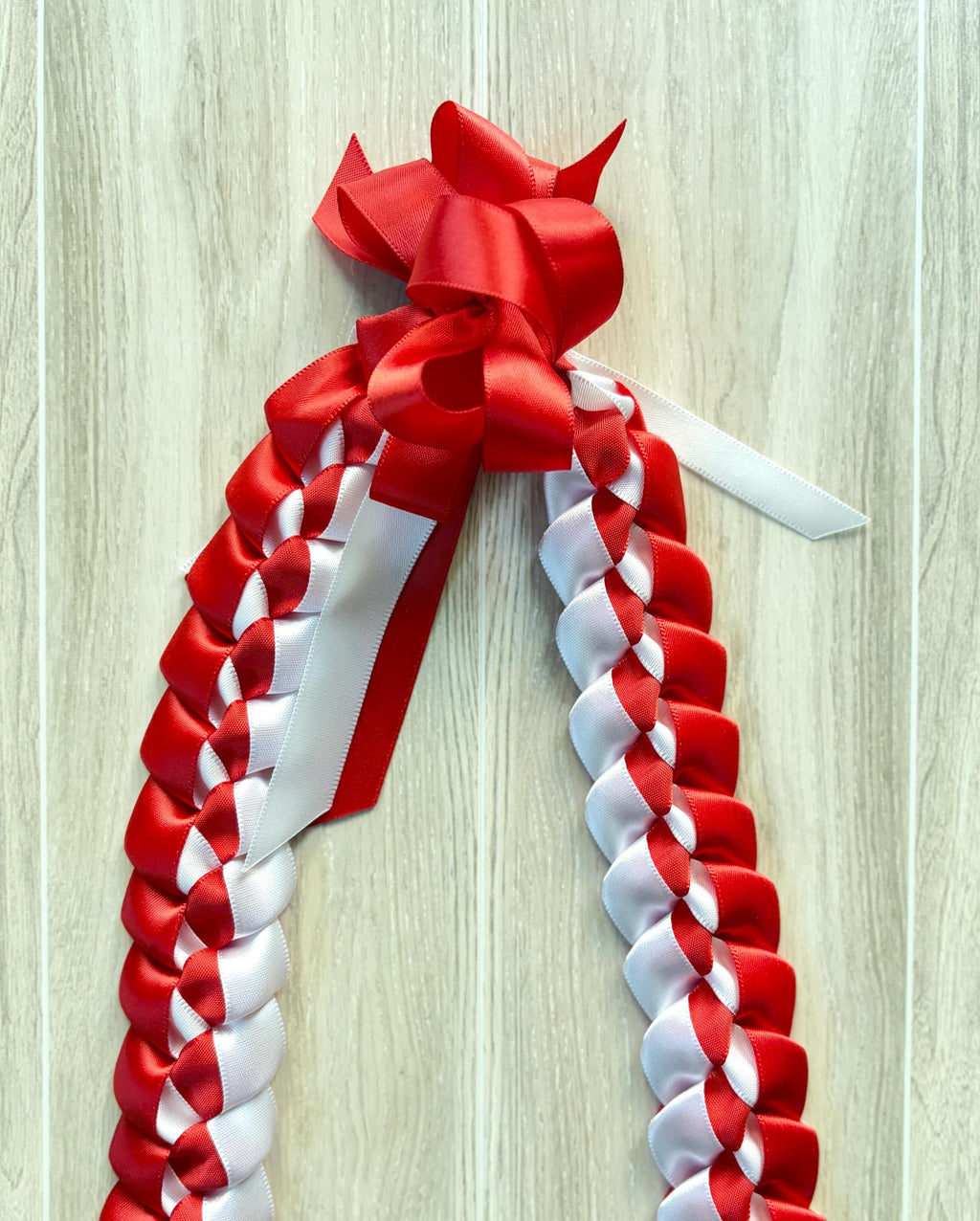 Red and White 5/8" Ribbon Lei