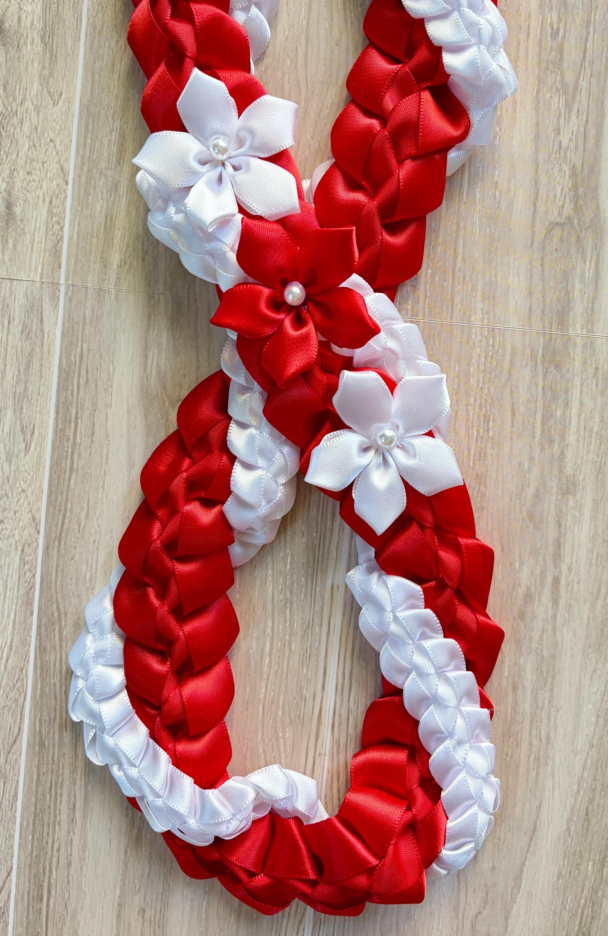 Red and White Wrap Ribbon Lei