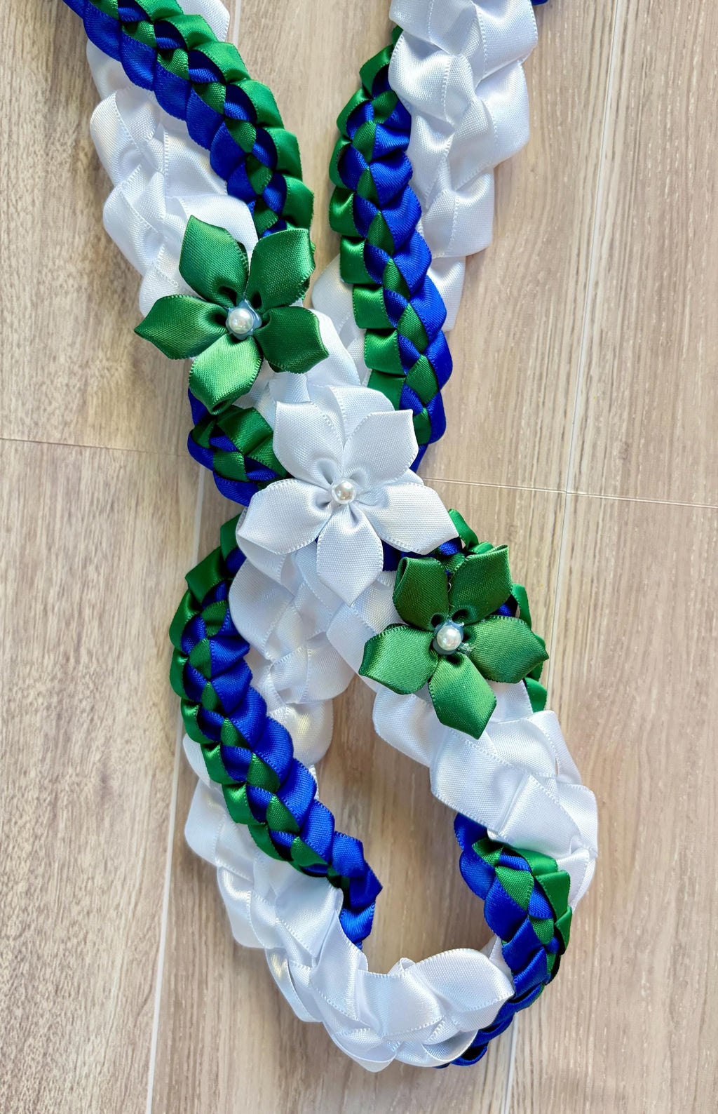 White, Forest Green, and Royal Blue Wrap Ribbon Lei