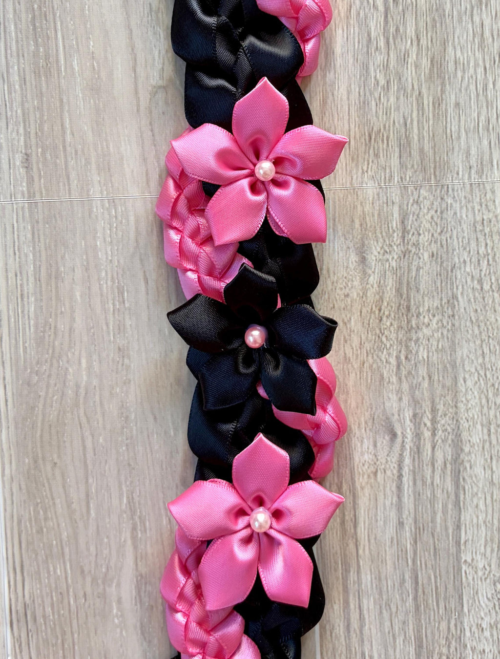 Black and Hot Pink Wrap Ribbon Lei