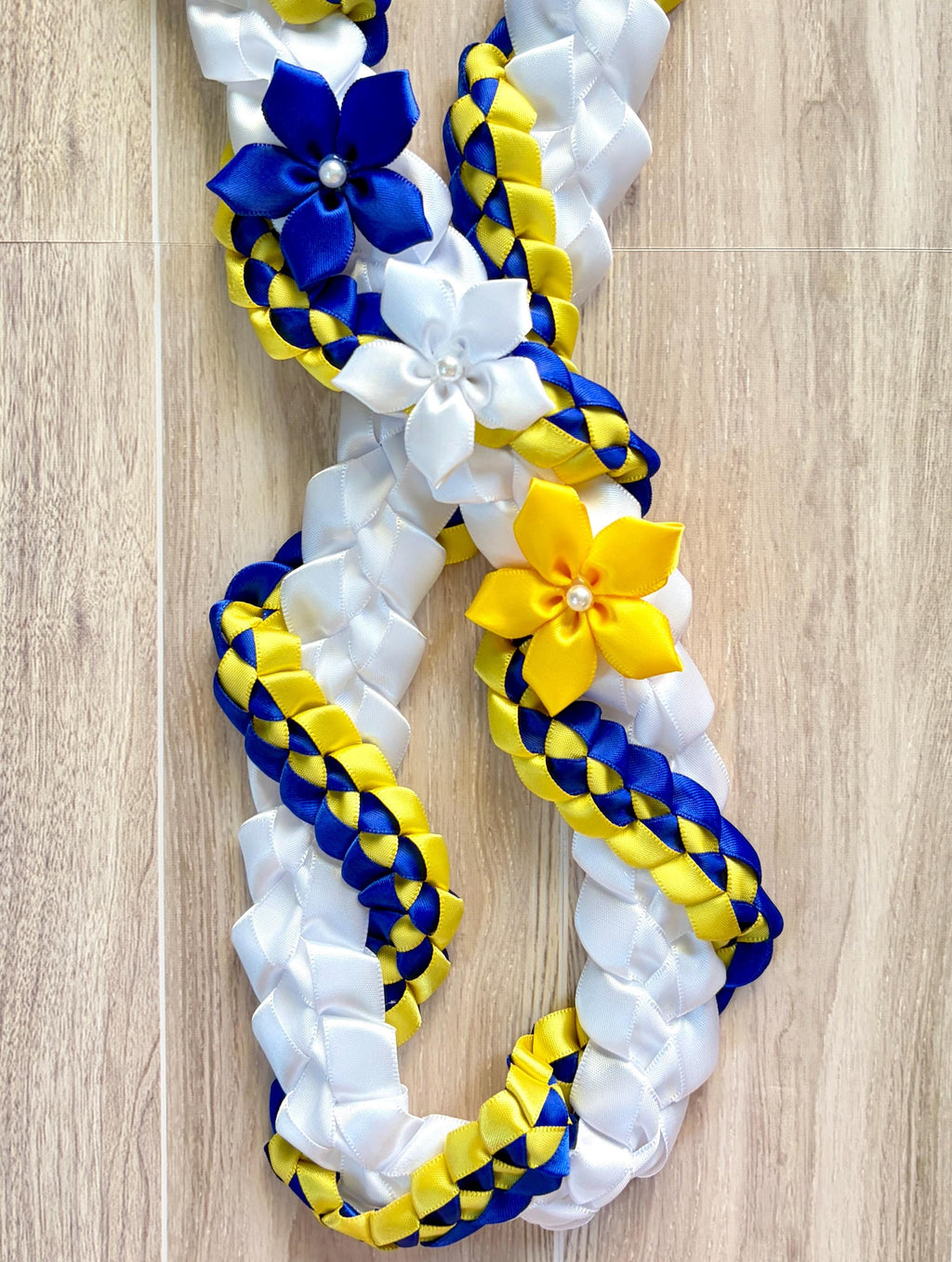 White, Royal Blue, and Yellow Wrap Ribbon Lei