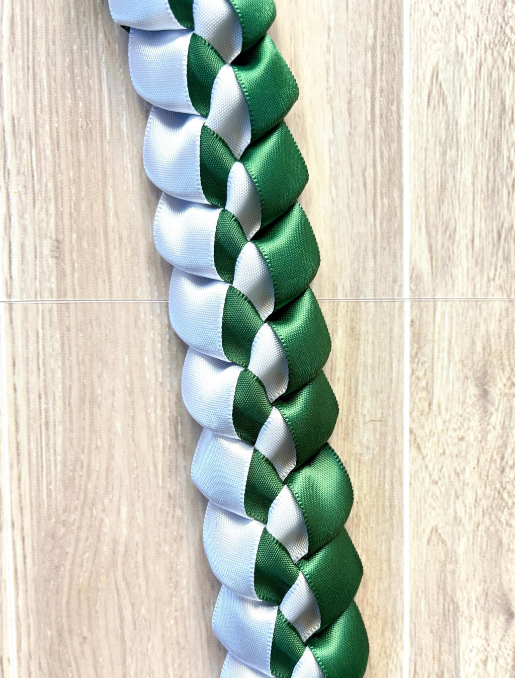 Forest Green and White 5/8" Ribbon Lei
