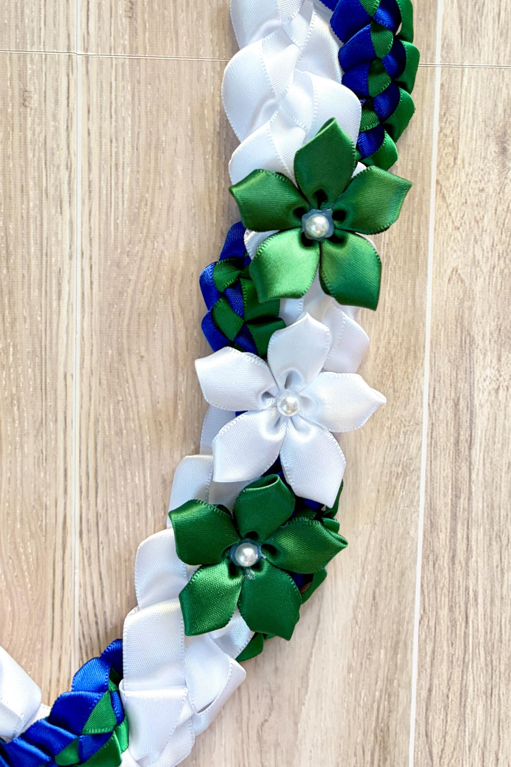 White, Forest Green, and Royal Blue Wrap Ribbon Lei
