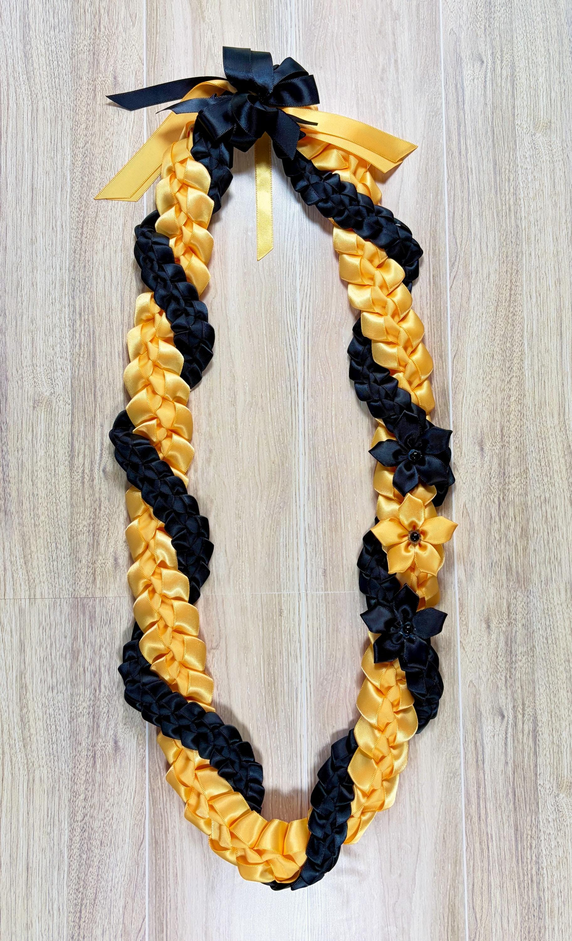 Black and Gold Wrap Ribbon Lei