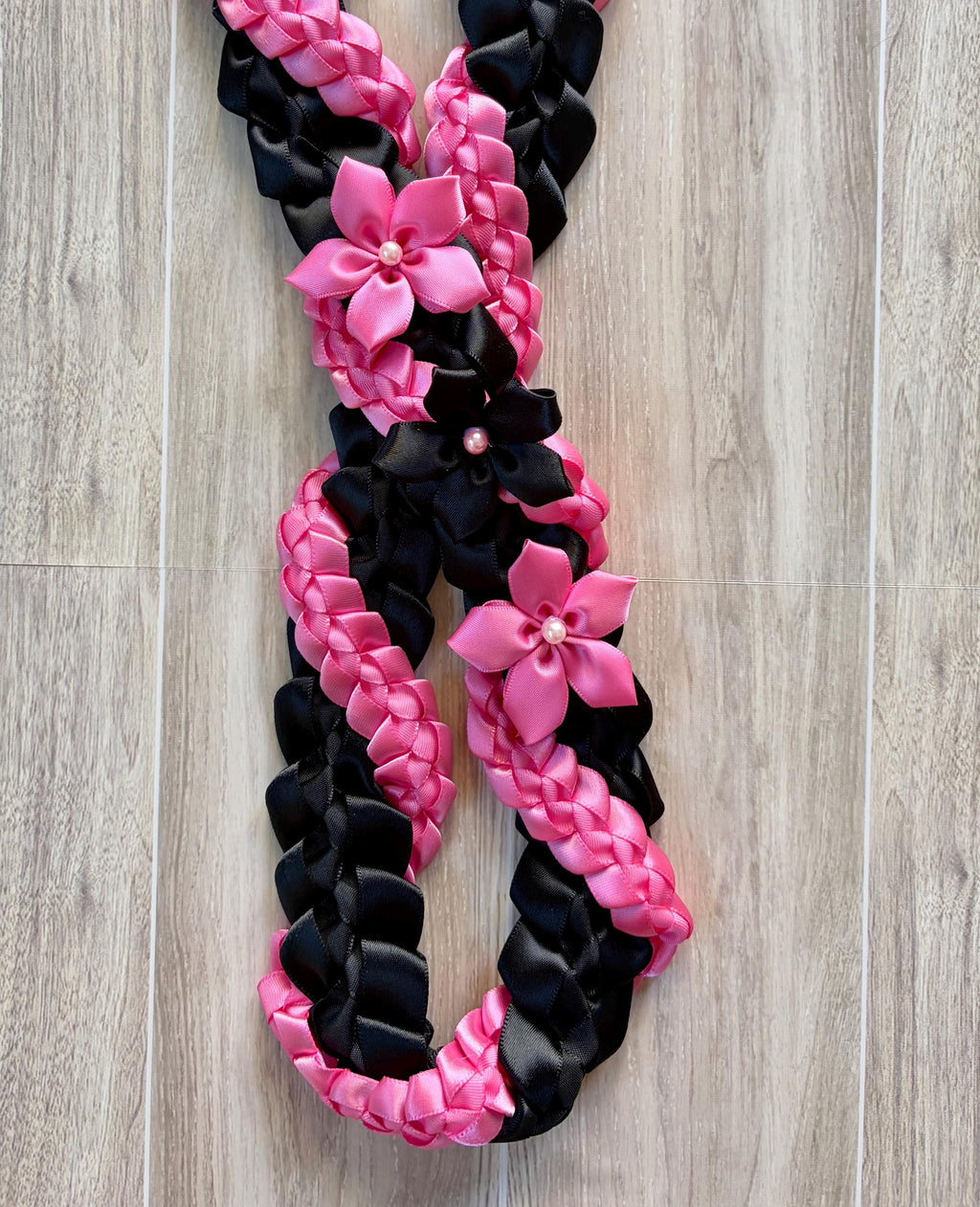 Black and Hot Pink Wrap Ribbon Lei