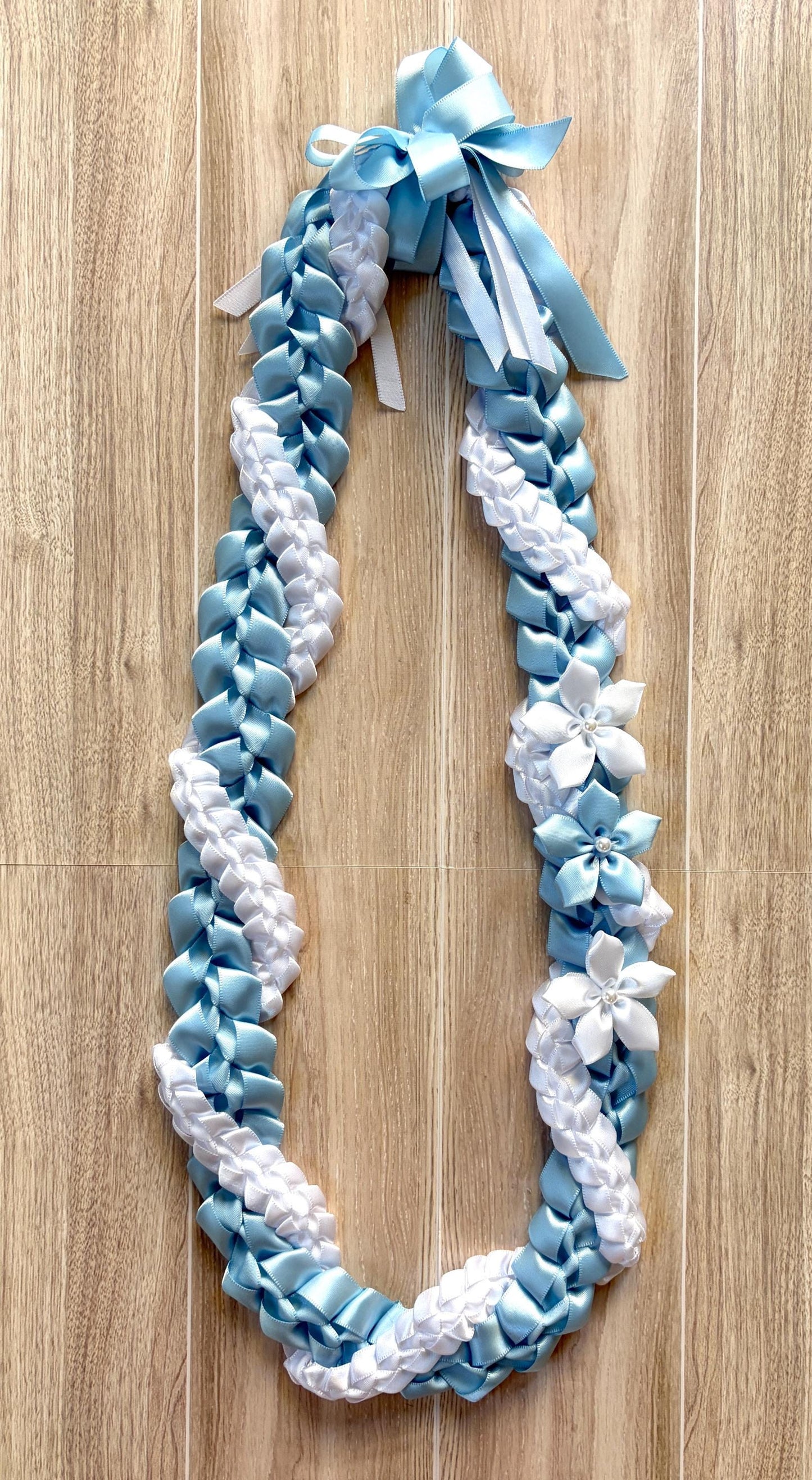 Light Blue and White Wrap Ribbon Lei